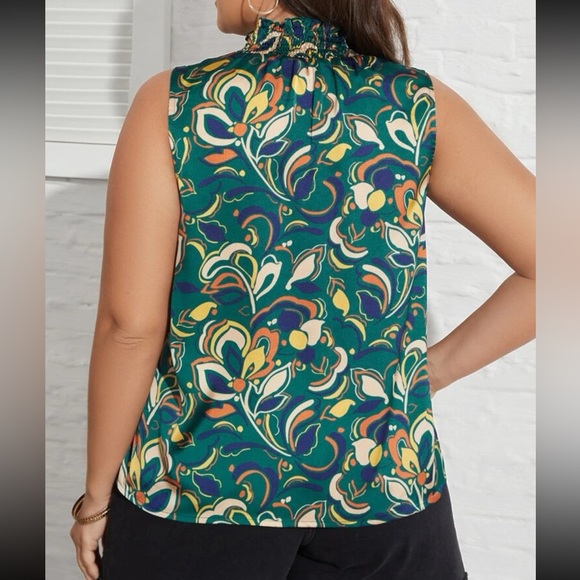 Plus Size Smocked Halter Neck Sleeveless Top Blouse Shirt - Picture 3 of 9